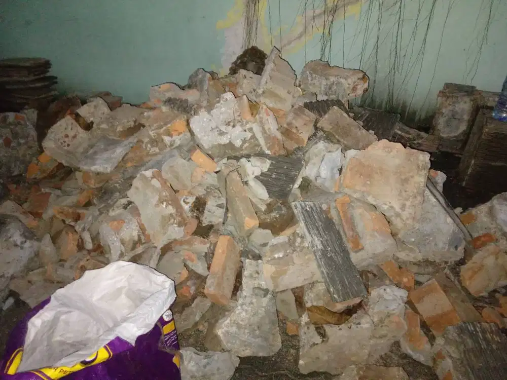 Jasa jual puing bangunan