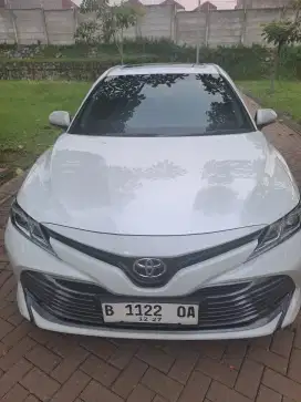 Toyota camry 2020 2.5 V Bensin-AT