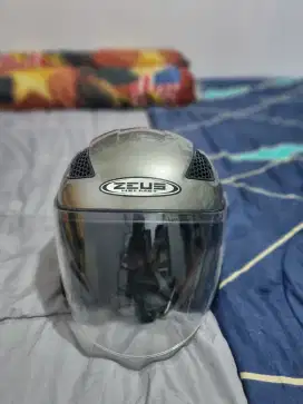 Helm zeus like new
