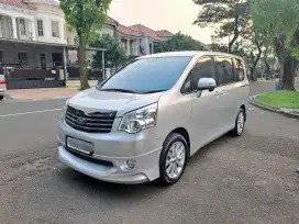 FOR SALE CASH NAV 1 V AUTOMATIC SILVER TOYOTA NAV 1
