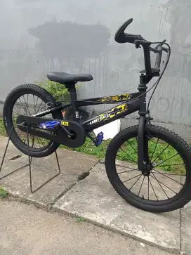 Sepeda BMX UK 18 UNITED