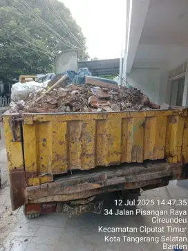 Jasa buang puing sampah