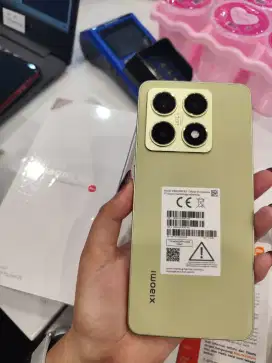 Xiaomi 14T . Ram 12/512. Bisa kredit tanpa dp, bunga mulai 0%