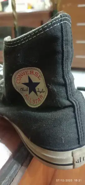 Silahkan dibeli sepatu Converse All Star original