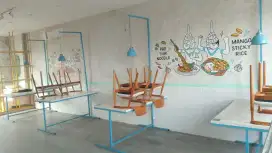 MEJA CAFE VARIASI LAMPU GANTUNG