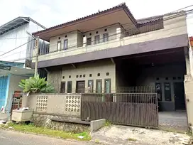 Dijual Rumah 2 lantai