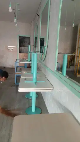 MEJA CAFE KOTAK