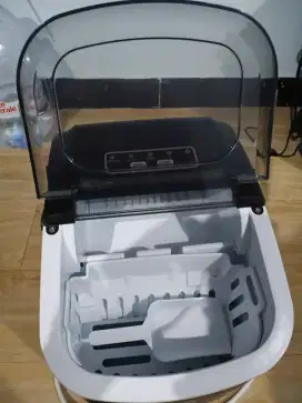 Iceler  (ice maker)