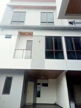 Dijual Rumah Baru Minimalis Modern 2 Lt di jl Ancol Selatan 2 Jakut