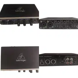 Audio interface Behringer umc 204 hd