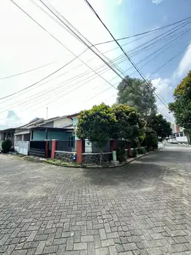 DIJUAL RUMAH SAXOPHONE KOTA MALANG POSISI HOOK COCOK UNTUK KOST