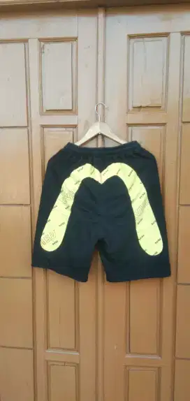 Evisu short pants