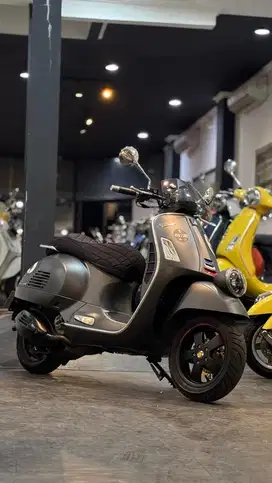 VESPA GTV SEI GIORNI (LIMITED ITEM)