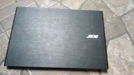 Laptop Acer Aspire-E5-552G-F6X5-AMD FX-8800 Radeon R7-RAM 8GB-HDD 750G