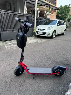 Ninebot Kickscooter D38U.