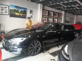 Ahlinya pasang kaca film mobil dan gedung
