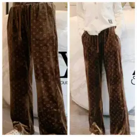 Celana Kulot Velvet Embossed