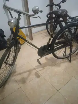 sepeda jengki antik masih bagus komplit
