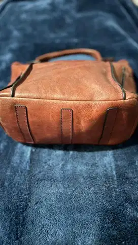 Tas Kulit Sapi Shilokami Marun