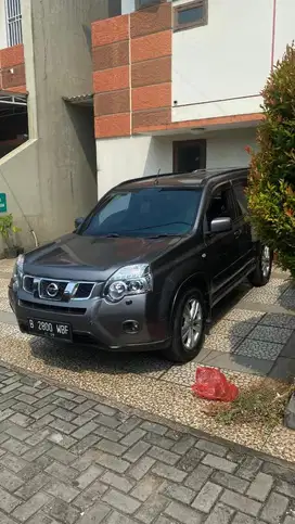 Nissan Xtrail 2.0 at th.2014 grey  Low KM