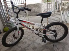 Sepeda Senator Slammer 18 inchi