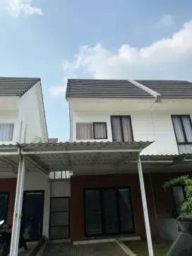 Dijual cepat murah rumah bagus tingkat di vida botanica bekasi