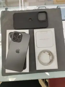 Second Apple iPhone 15 Pro Max 256GB Black BH.88% Ex.IBOX
