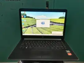 Hp 14-cm0077au
AMD Rayzen 5 2500U
Ram 8GB 
SSD 128Gb + HDD 1TB 
Win 11