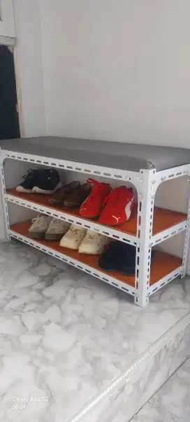 Rak sepatu + bangku