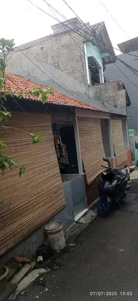 Dijual Rumah Kontrakan 3 Pintu Lokasi Strategis Lubang Buaya