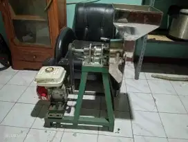 mesin penggiling bumbu