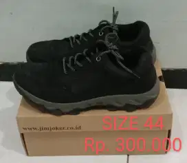 Sepatu Pria Jim Joker