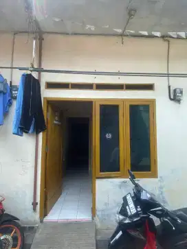 Kontrakan PETAK