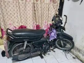 sepeda motor grand