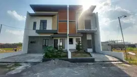 Di jual rumah siap huni di barat solo baru