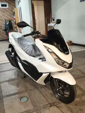 Bissmillah dijual motor Honda PCX 160cc 2024 istimewa