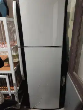 Kulkas Sharp 2pintu