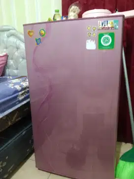 DIJUAL KULKAS MURAH SAJA!