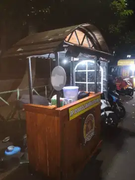 Gerobak Booth Besi + Jati Belanda