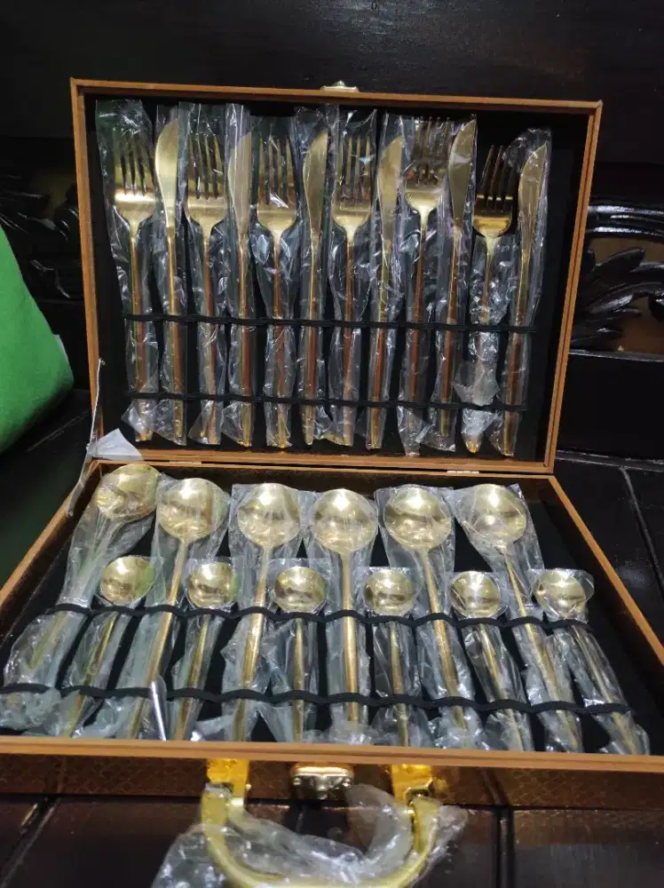 Luxury gold  24 pcs cutlery gift set, peralatan makan set spoon