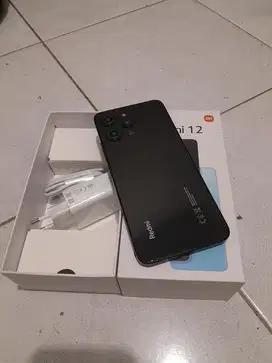 Redmi 12 8/256 hitam