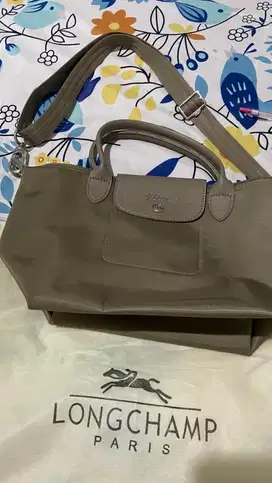 Tas Longchamp preloved