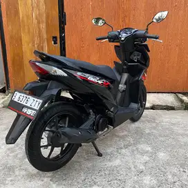 HONDA BEAT CBS  2023 MULUSS KM RENDAH SURAT LENGKAP