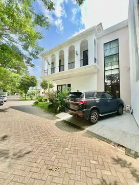 Rumah mewah Citraland cluster Taman Puspa Raya with swimming pool
