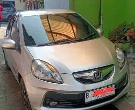 mobil brio e th 2015