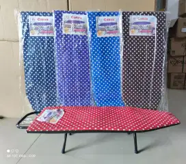 Meja setrika duduk