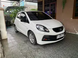 Honda Brio E MT 2015 Low KM