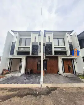 Rumah Strategis 900 Meter Ke Gerbang Tol Depok