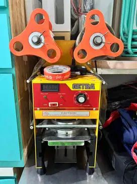 Getra cup sealer
