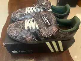 Sepatu ADIDAS limited
